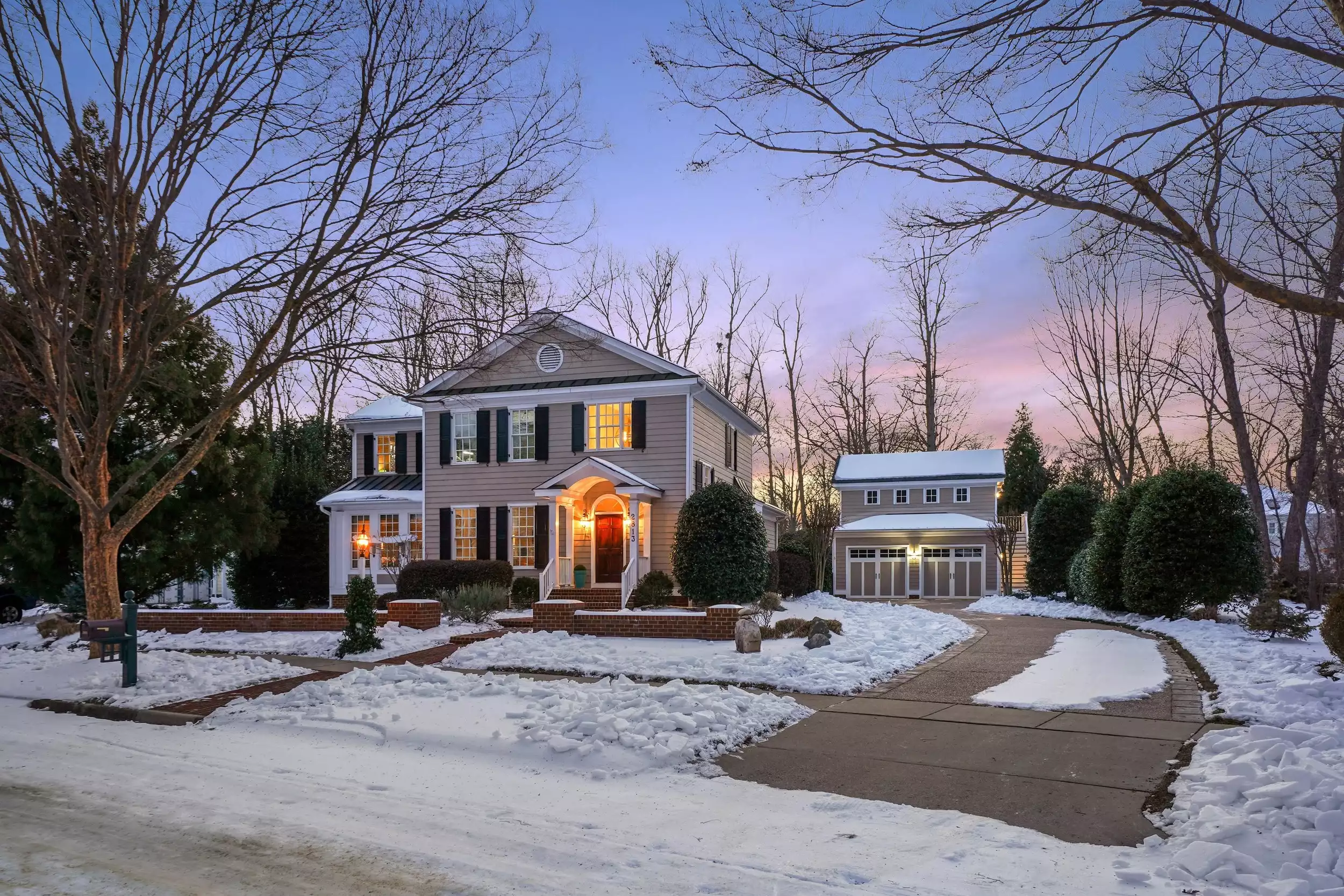 2813 Live Oak Ln, Midlothian, VA 23113